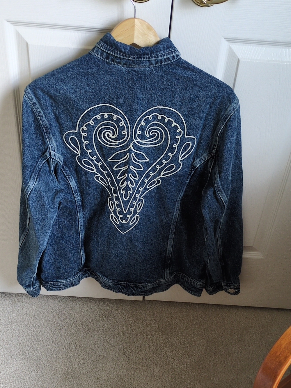 NWT - FARM Rio Dark Blue Denim Jacket with White Heart Embroidery - Picture 2 of 5
